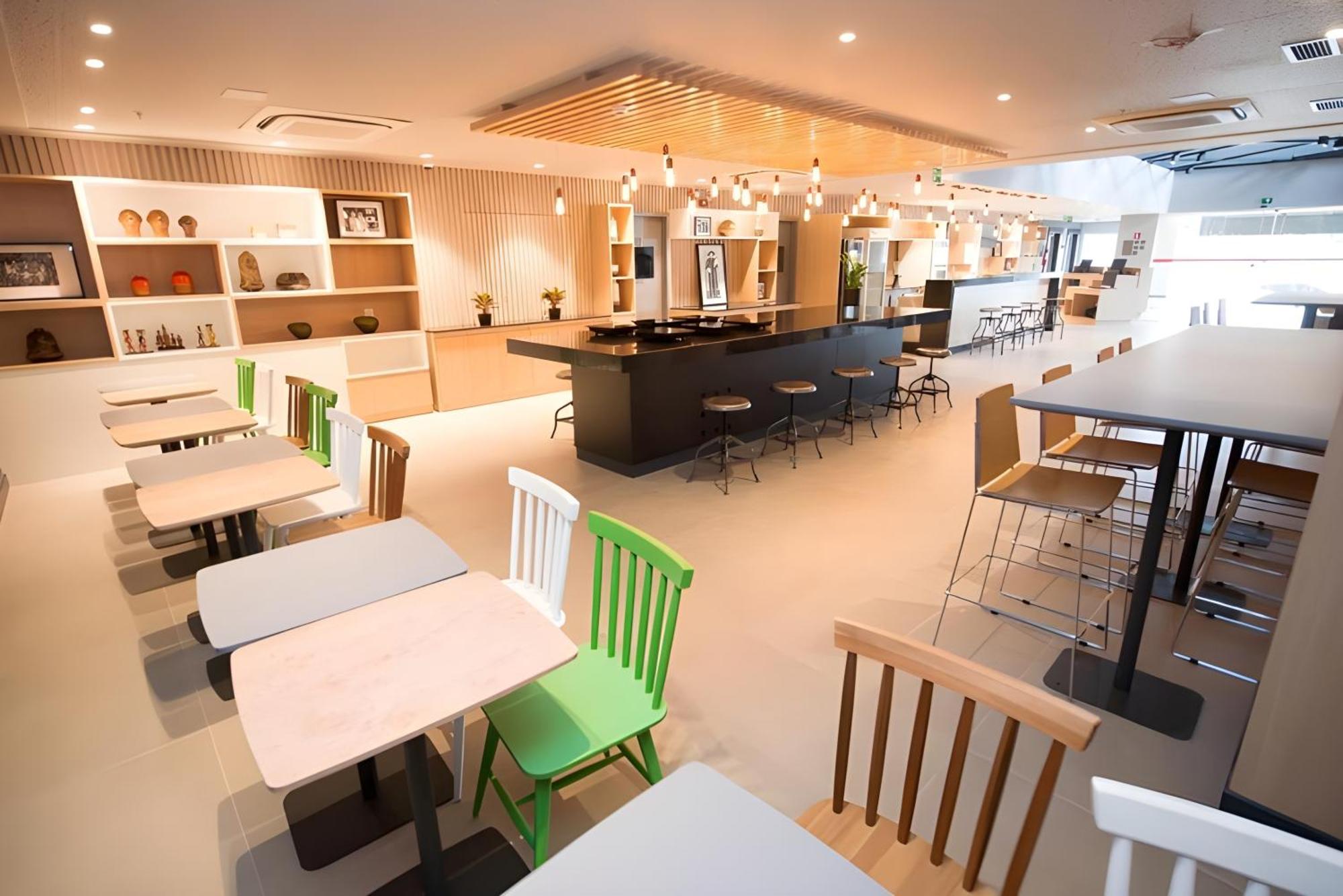 Ibis Hotel 3*